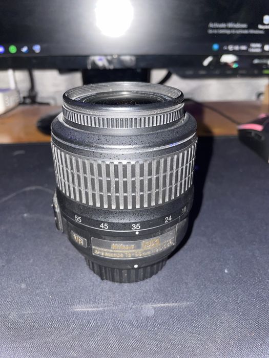 Nikon D5000 + Nikon AF Nikkor 50mm 1.8 D + Nikon 18-55mm 3.5-5.6 G