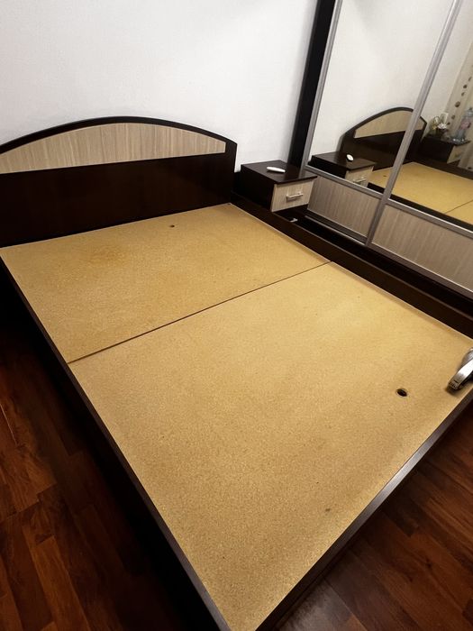 Cadru de pat cu saltea