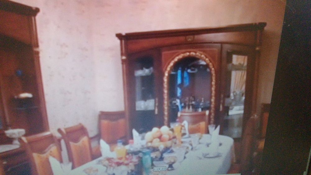 Хитой мебели ва стенка сотилади егиб упаковка килиб куйилган