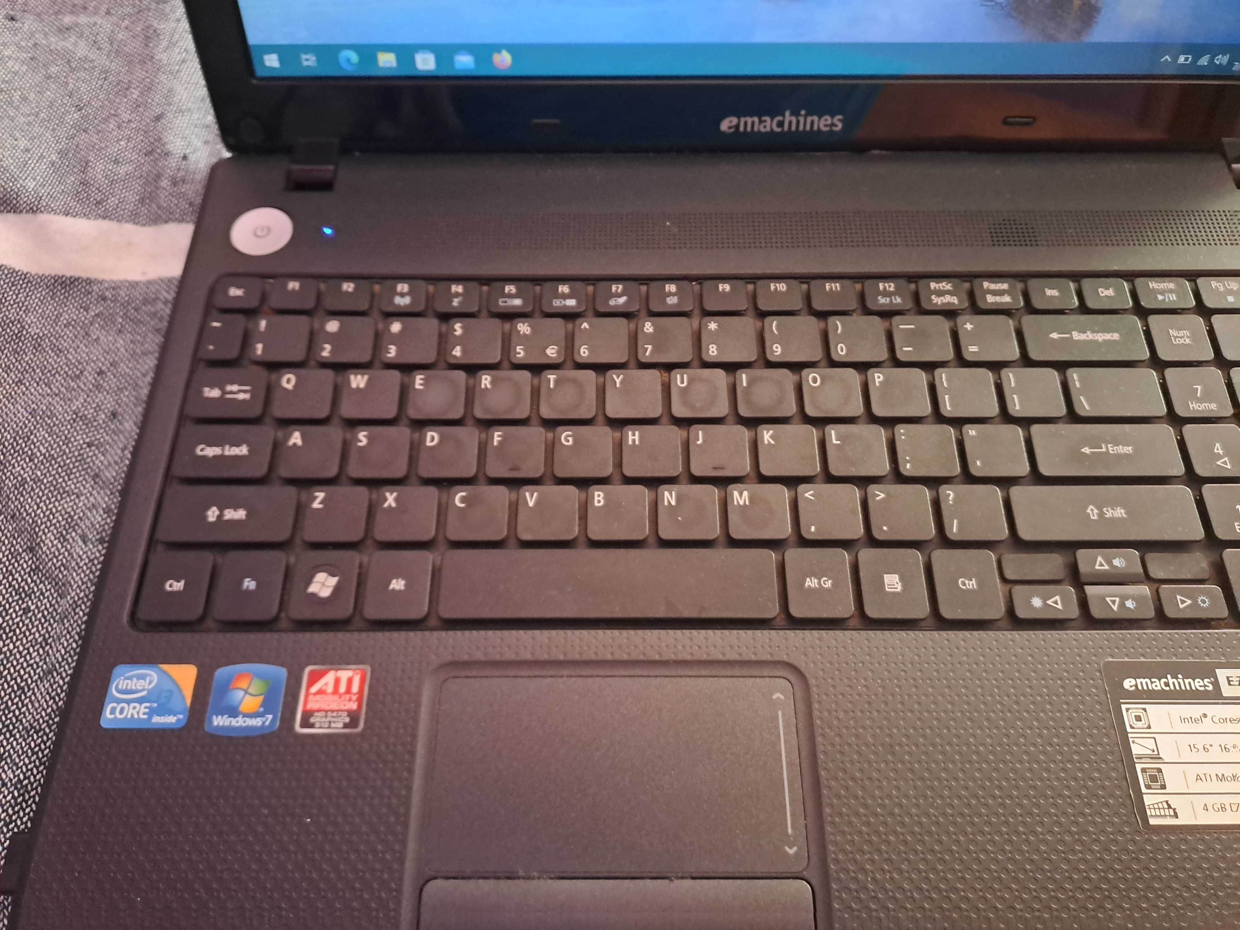 Laptop emachines E732G