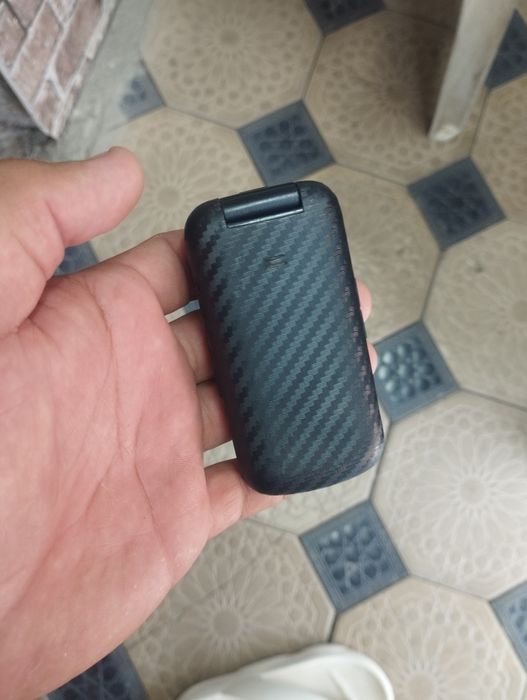 Samsung gusto 3 sotiladi