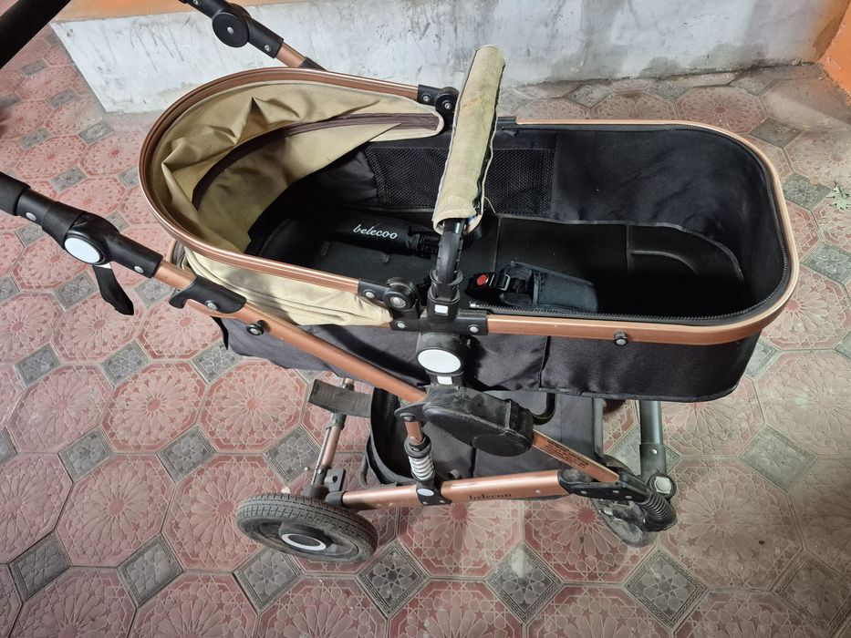 Продам коляску фирмы belecoo. В хорошем состоянии, перекидная люлька,