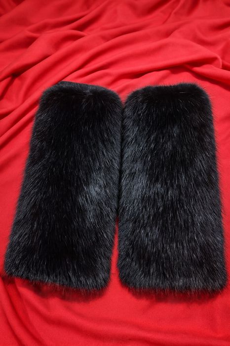 Гетры меховые из искусственного меха.