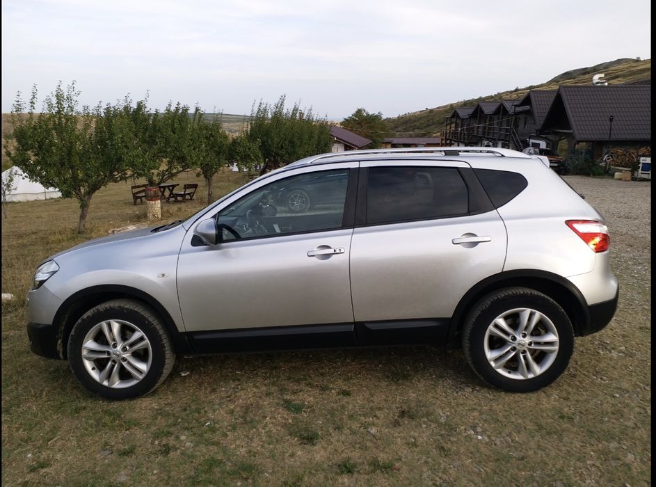 Vând Nissan Qashqai Tekna, an 2012