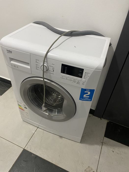 Продам стиральную машину Б У