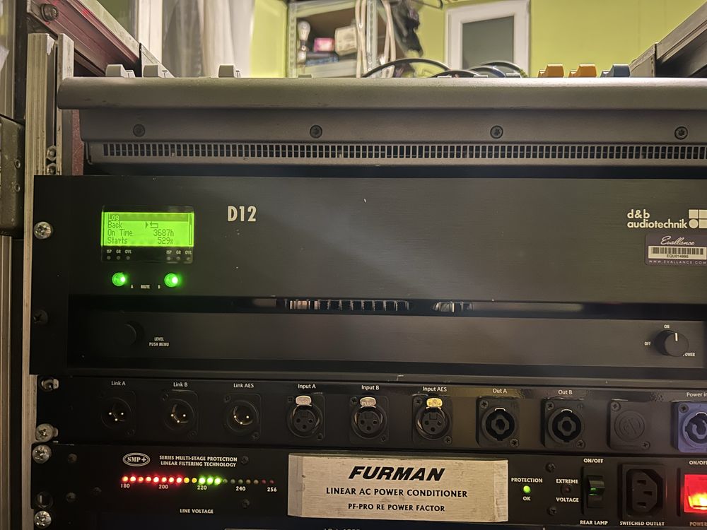 D&B audiotechnik D12, doar 3600 ore de functionare!