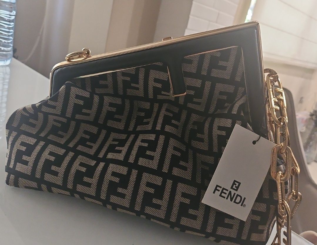 Чанта Fendi топ модел