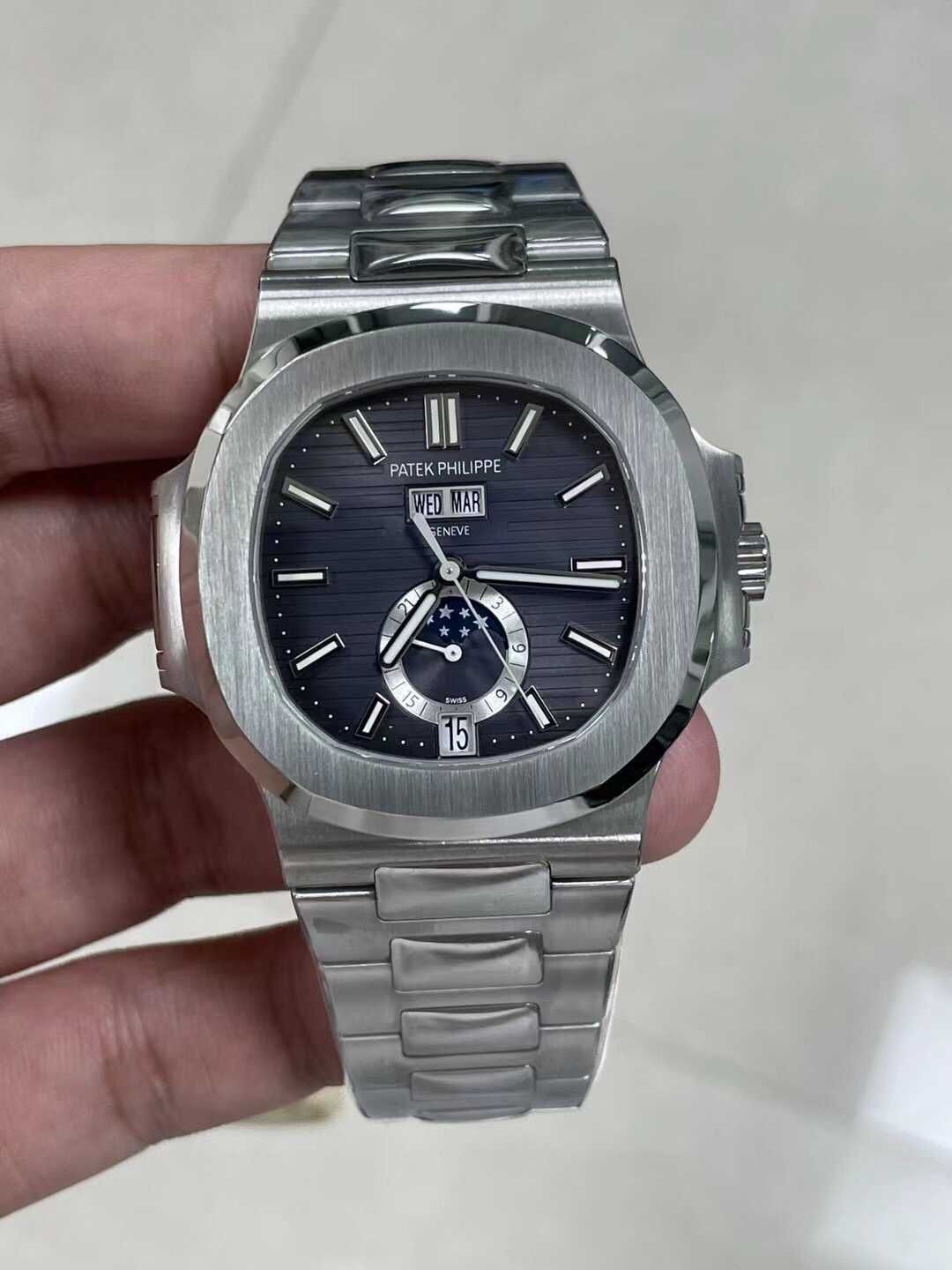 Patek Philippe Nautilus P-5726 Silver