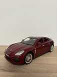 Продавам колекционерска кола Porsche Panamera