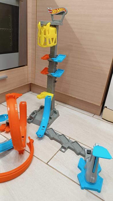 Hot Wheels Looping Action Launch Track Set лупинг писта