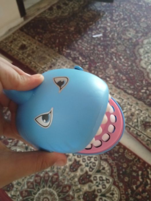 Shark dentist toy