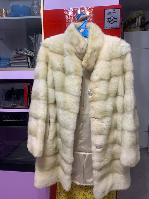 Шуба норковая белая и коричневая