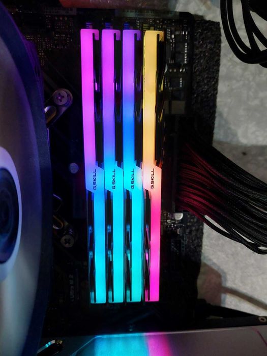 16GB DDR4 3600Mhz CL16 - G.Skill TridentZ RGB