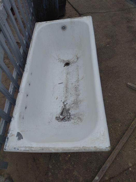 Чууггуунн. Ванна сатылады. 20000т.