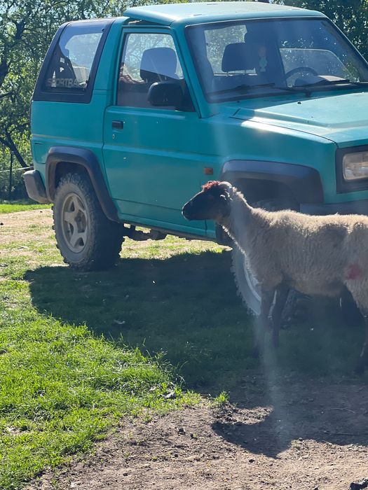 Vând Daihatzu feroza 16 benzina, 4x4 cu reductor toate actele valabile