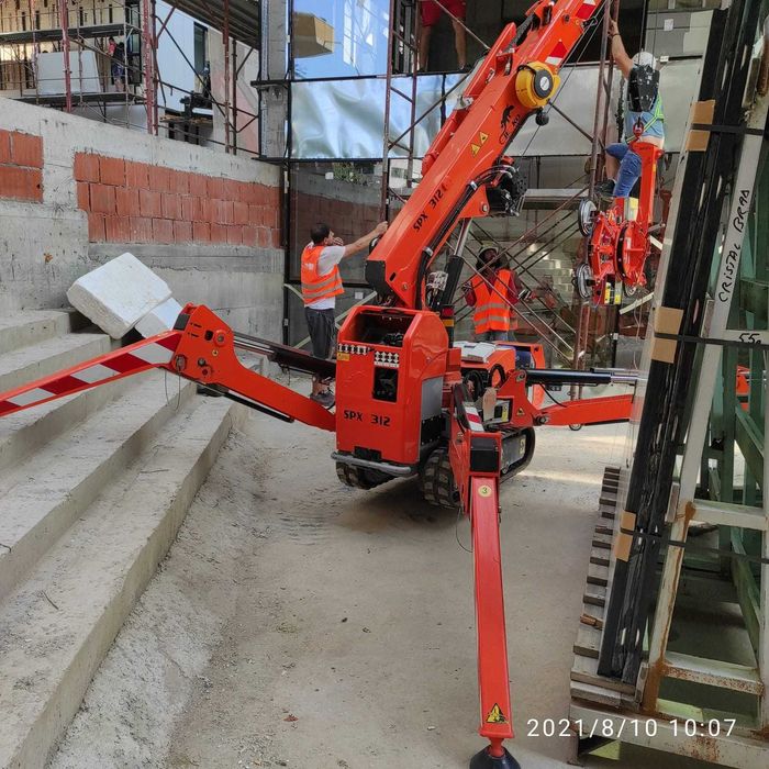 Inchieriere utilaj mini macara Jekko 209