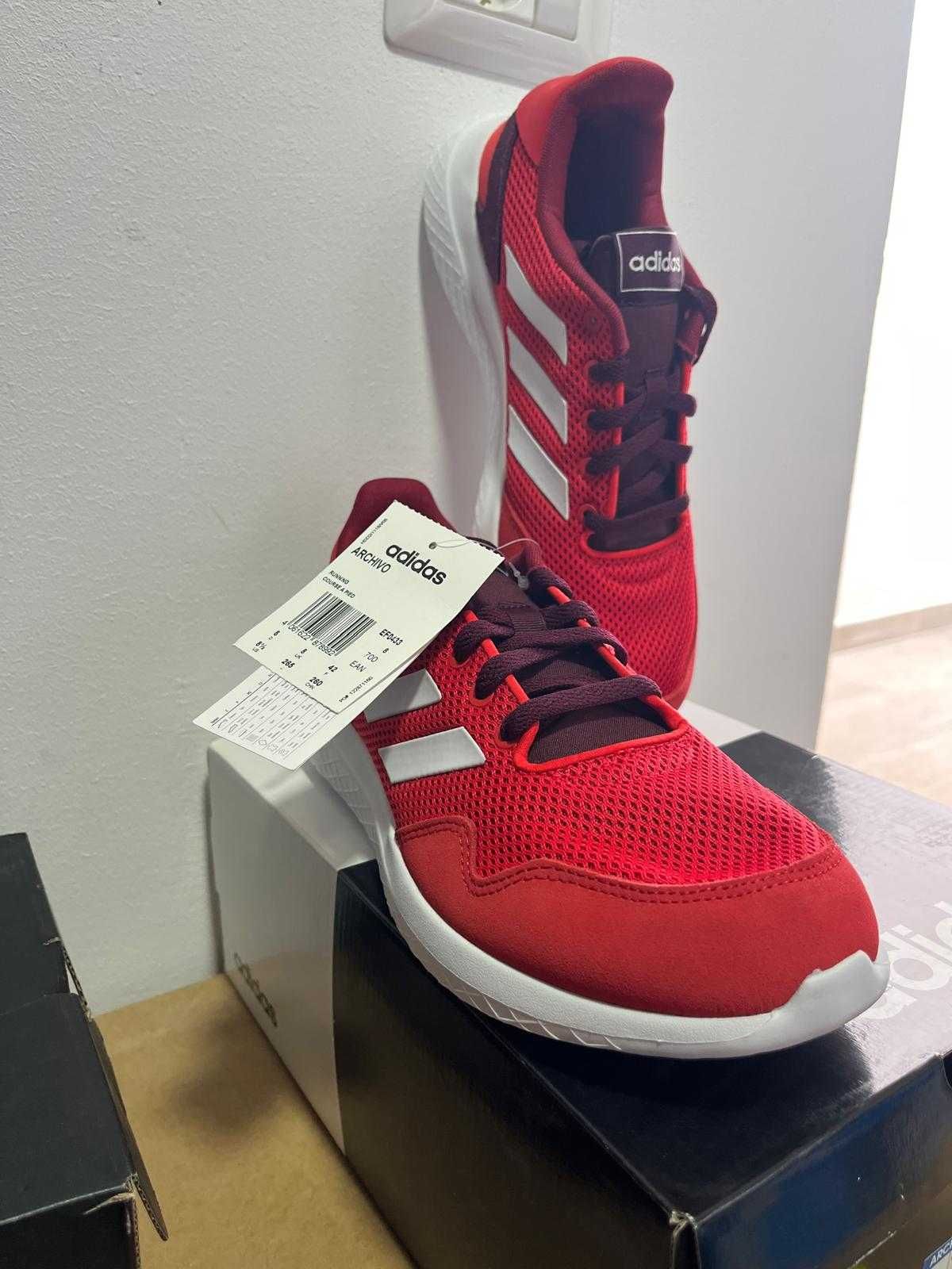 Adidas Archivo ,marime 42 , Cod:EF0433