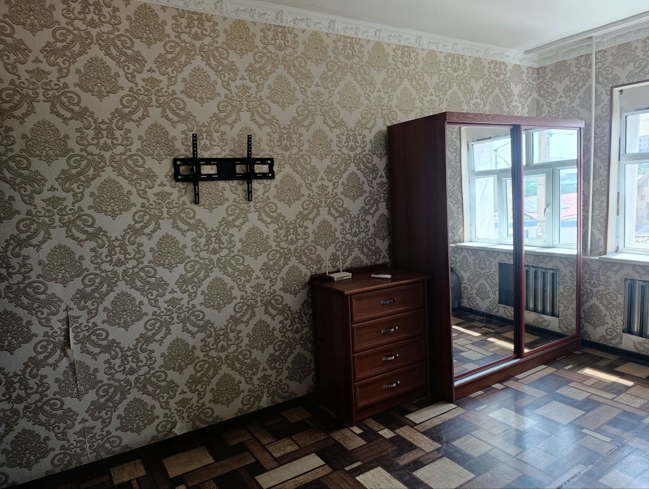 Продам 1ком. Квартиру в старом Сергели!