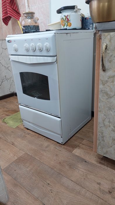 Продам Газовую плиту