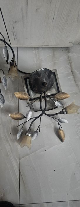 Vând plafoniera și 2 aplice