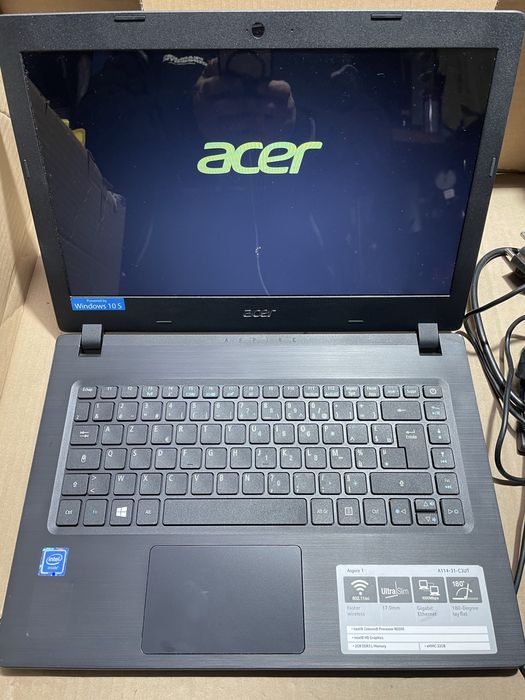 Laptop Acer Aspire Slim A114