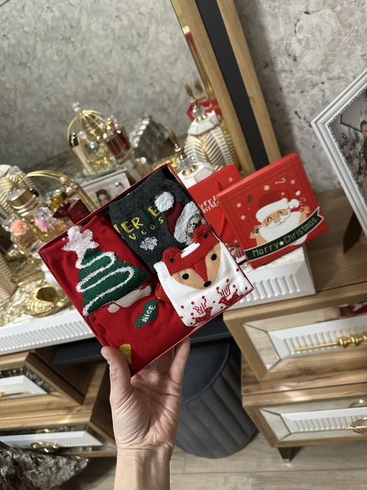 Продам новогодние боксы с носочками