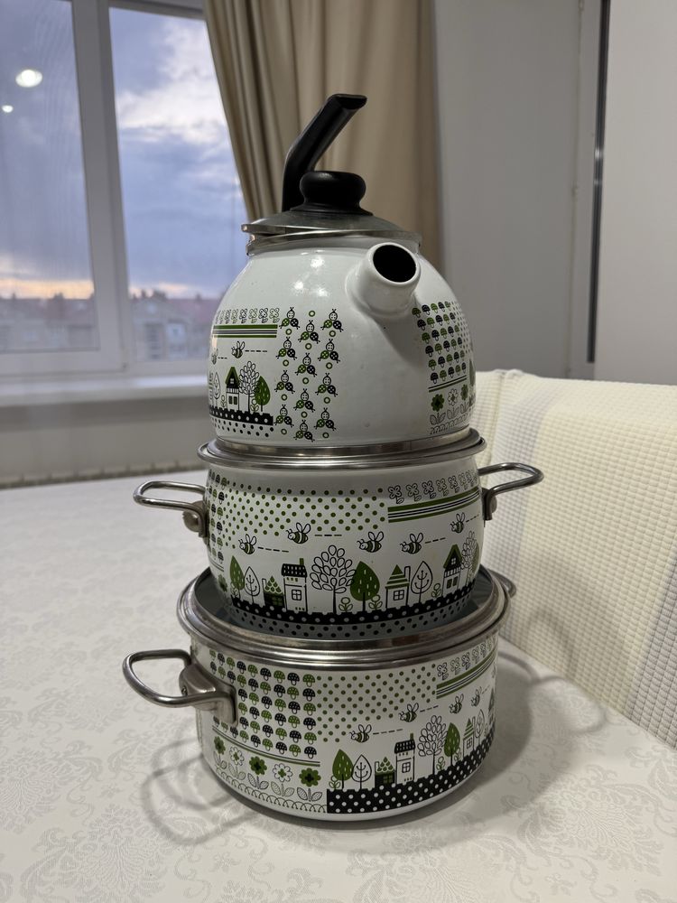 Продам кастрюлку и чайник