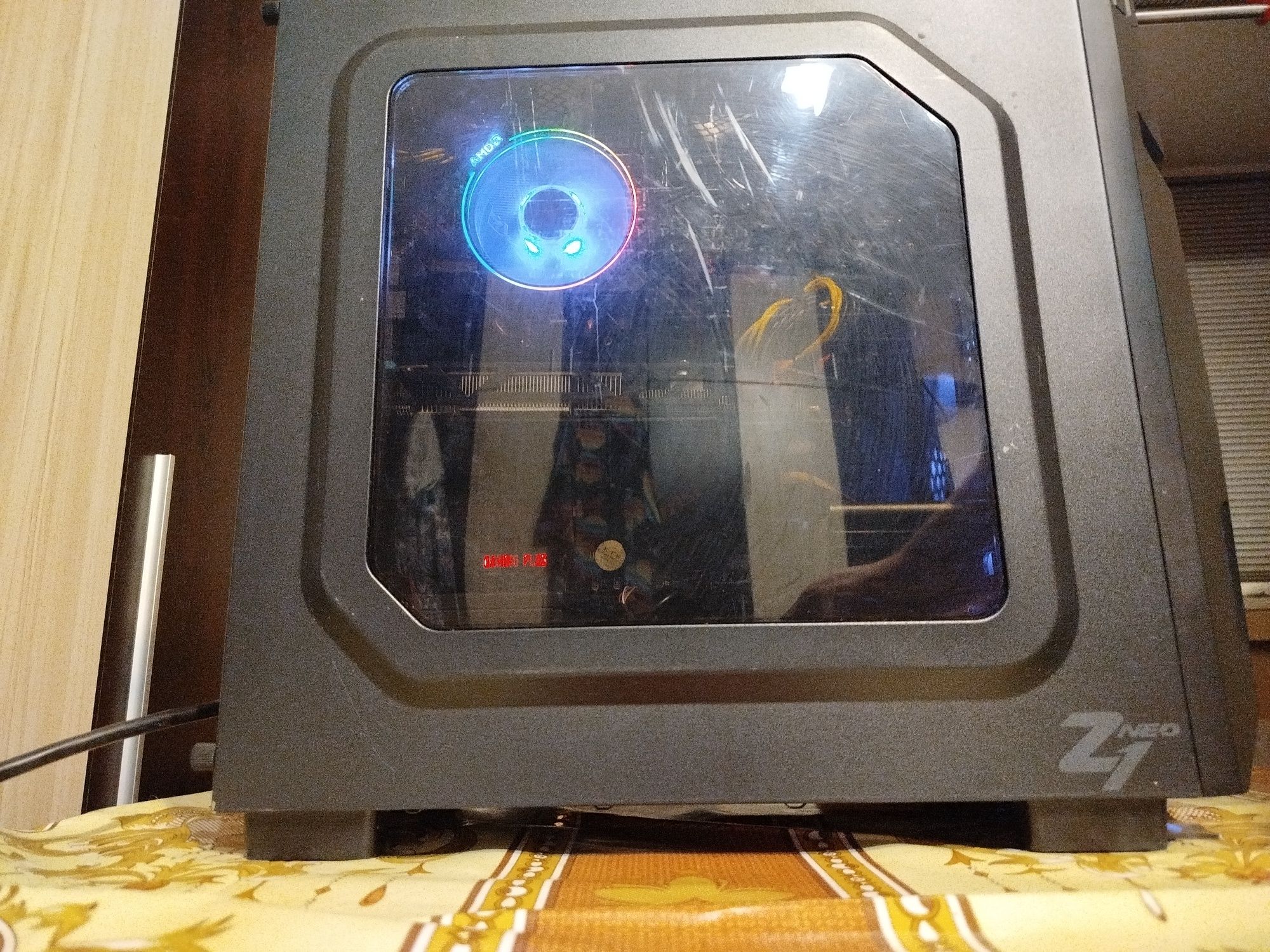 AM4 Ryzen 5 2600 / MSI B450 Gaming Plus / R9 280 / 8GB RAM / Zalman Z1
