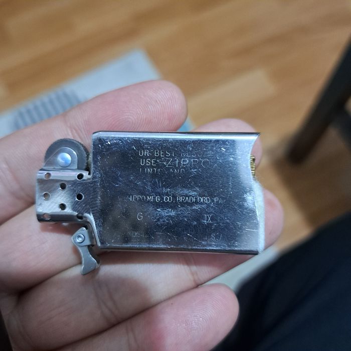 Bricheta Zippo Nos
