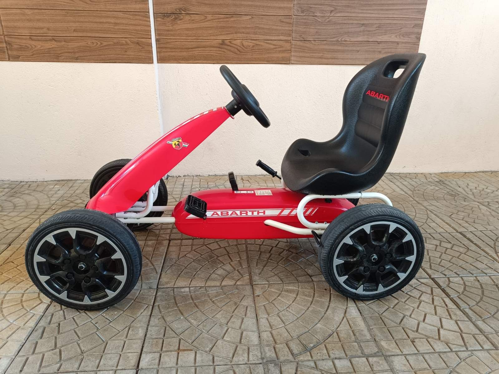 Детска кола Abarth