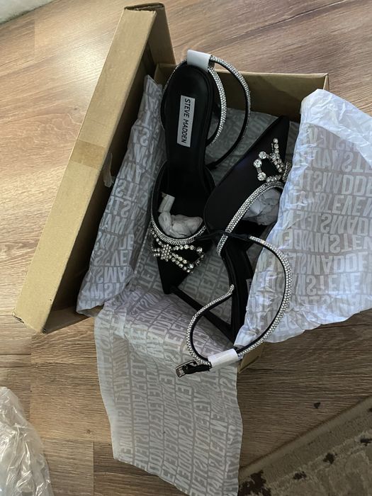 Tocuri Steve Madden Vibrantly