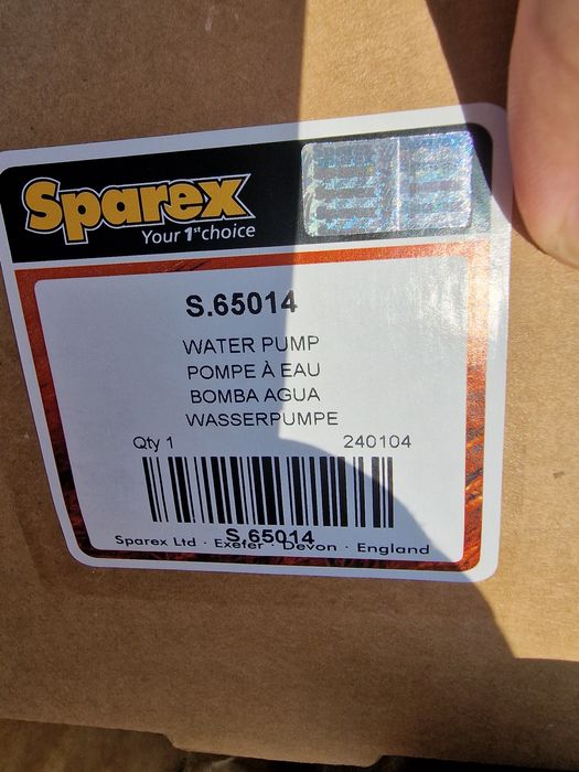 Pompa apa tractor ford dexta și super dexta preț 500 lei este original