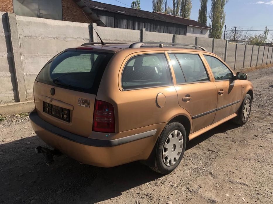 Usa fata dreapta/Usa spate dreapta/Skoda Octavia 1 breack