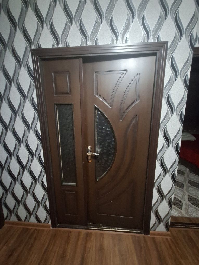 7tta eshik va spalni garnitur sotiladi