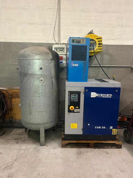 Compresor de aer pe melc,surub,  Ceccato cu uscator si rezervor