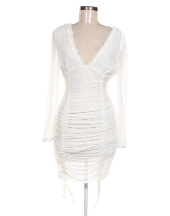 Секси бяла рокля на PARISIAN