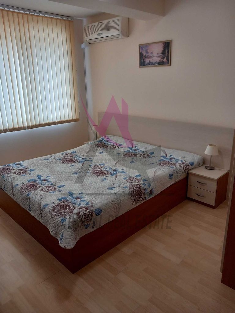 Дава се под наем Тристаен апартамент в Варна, Червен площад - 87 кв.м за 600 € - Снимка #3