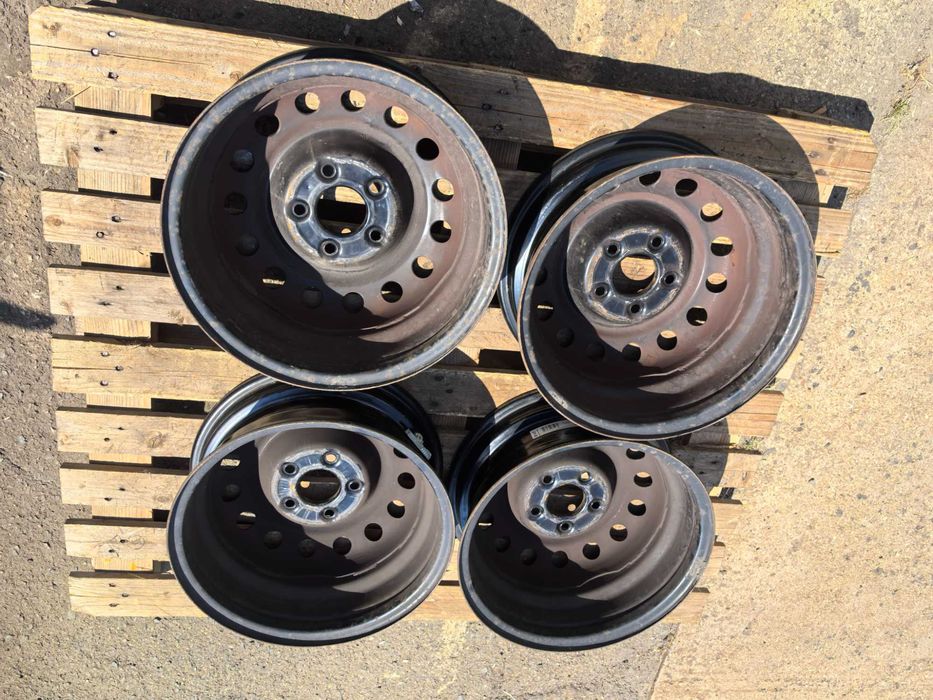 15 цола 5 х 114,3 мм Хюндай И30 / КИЯ Сийд - 6 Инча / ЕТ 46