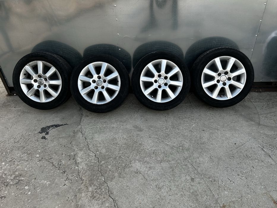 Джанти с гуми 5х114.3 16цола