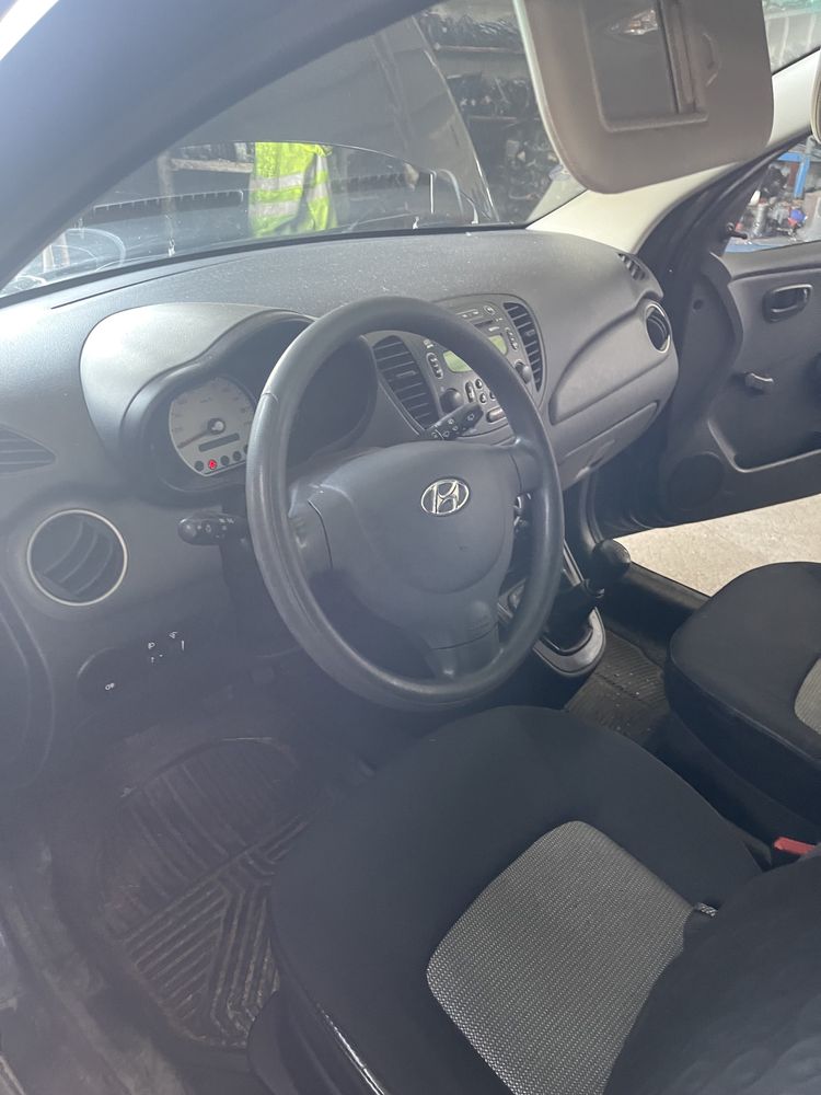 Dezmembrez hyundai I 10 din 2008