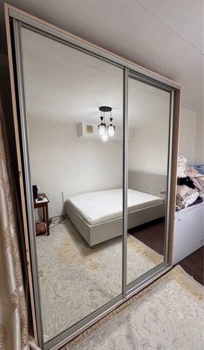 Шкаф двух дверны