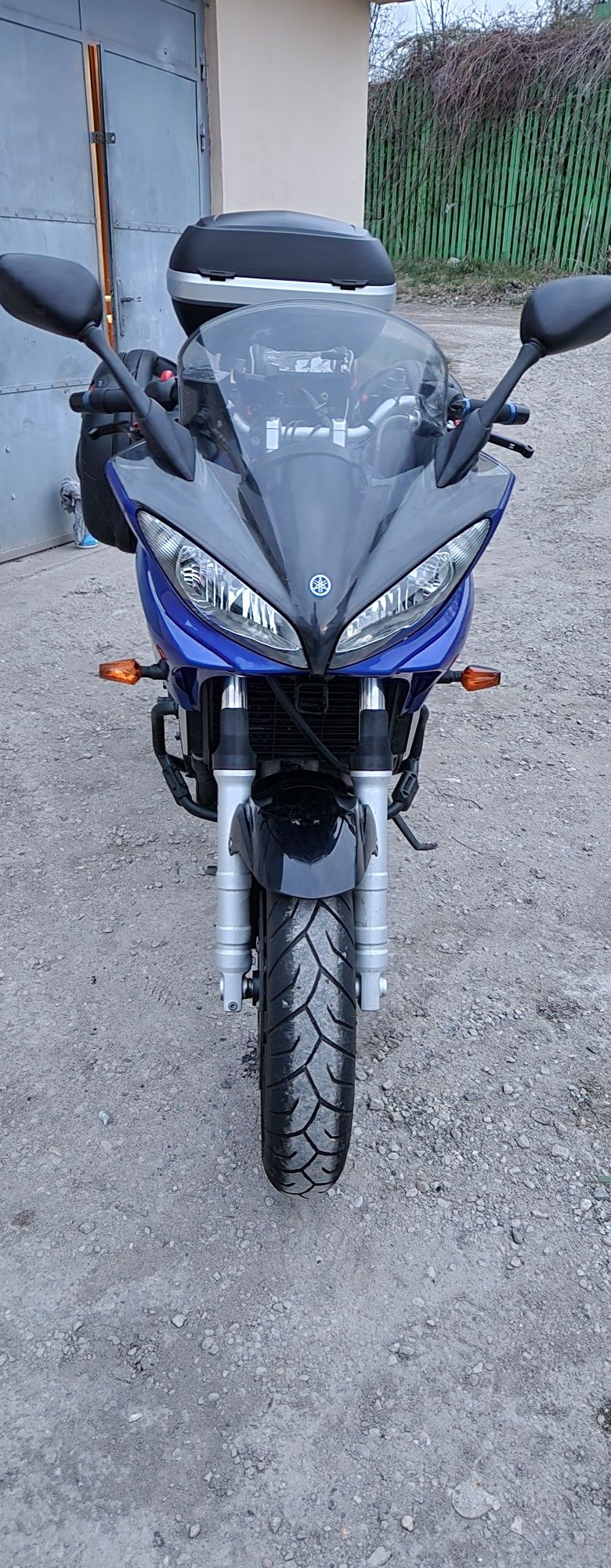 Yamaha fz6 super accesorizata