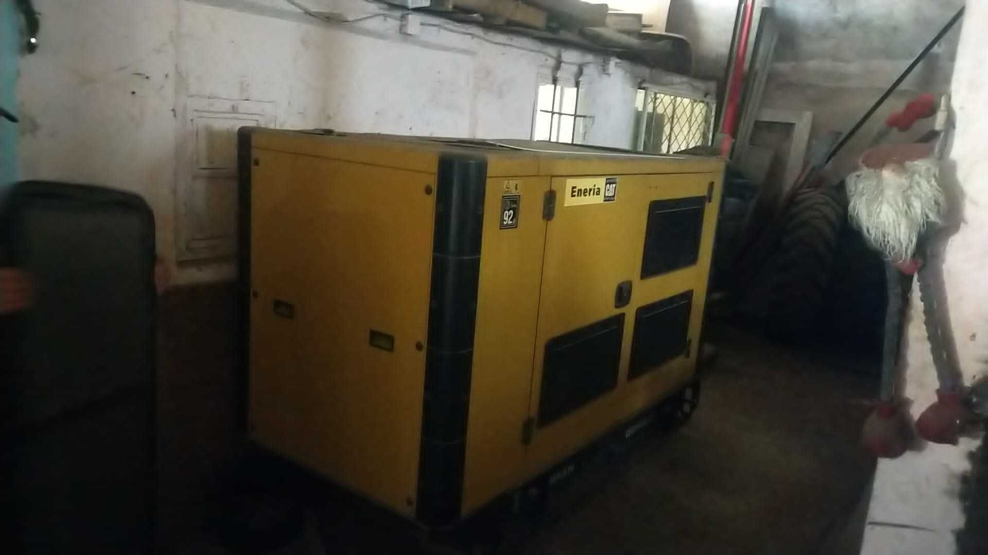 Vand generator de curent industrial Eneria Caterpilar 95 KVA