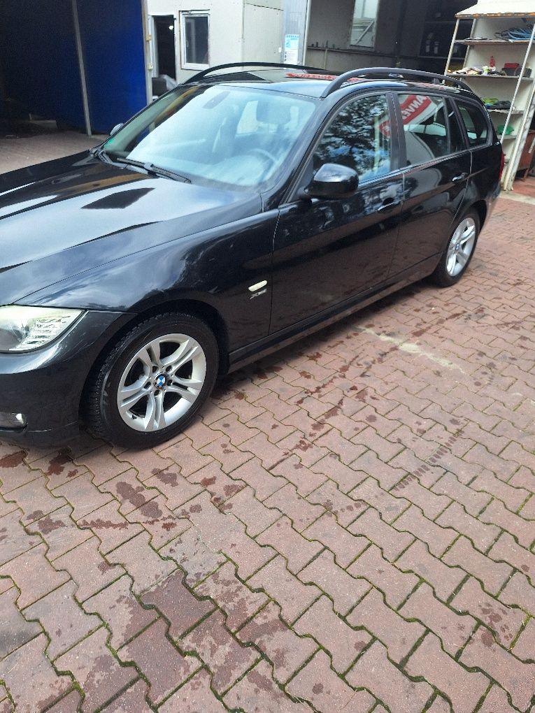 BMW 320 x drive  2.0 d