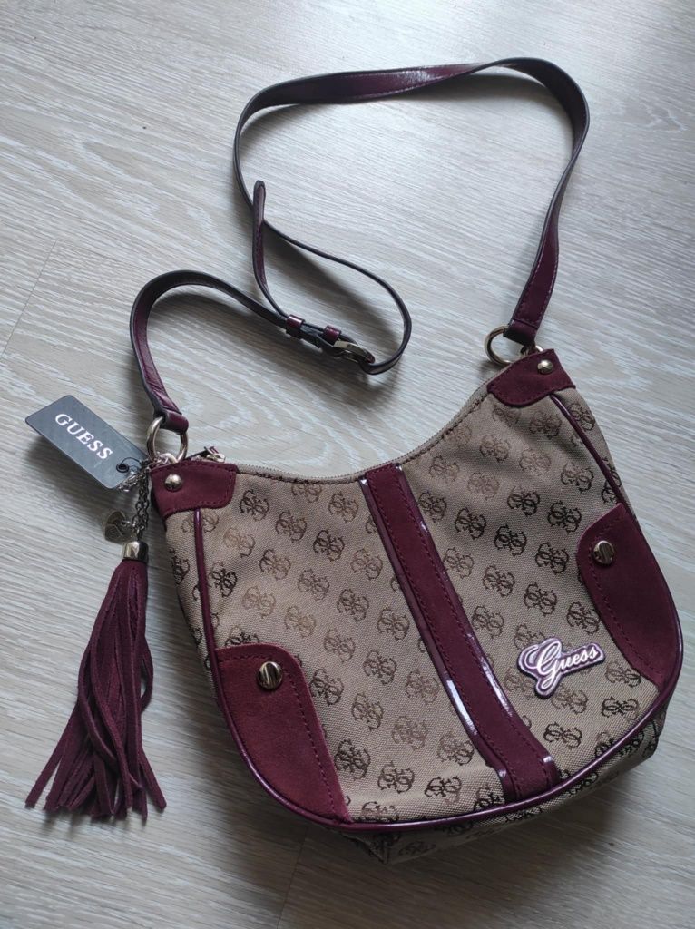 Geanta dama Guess