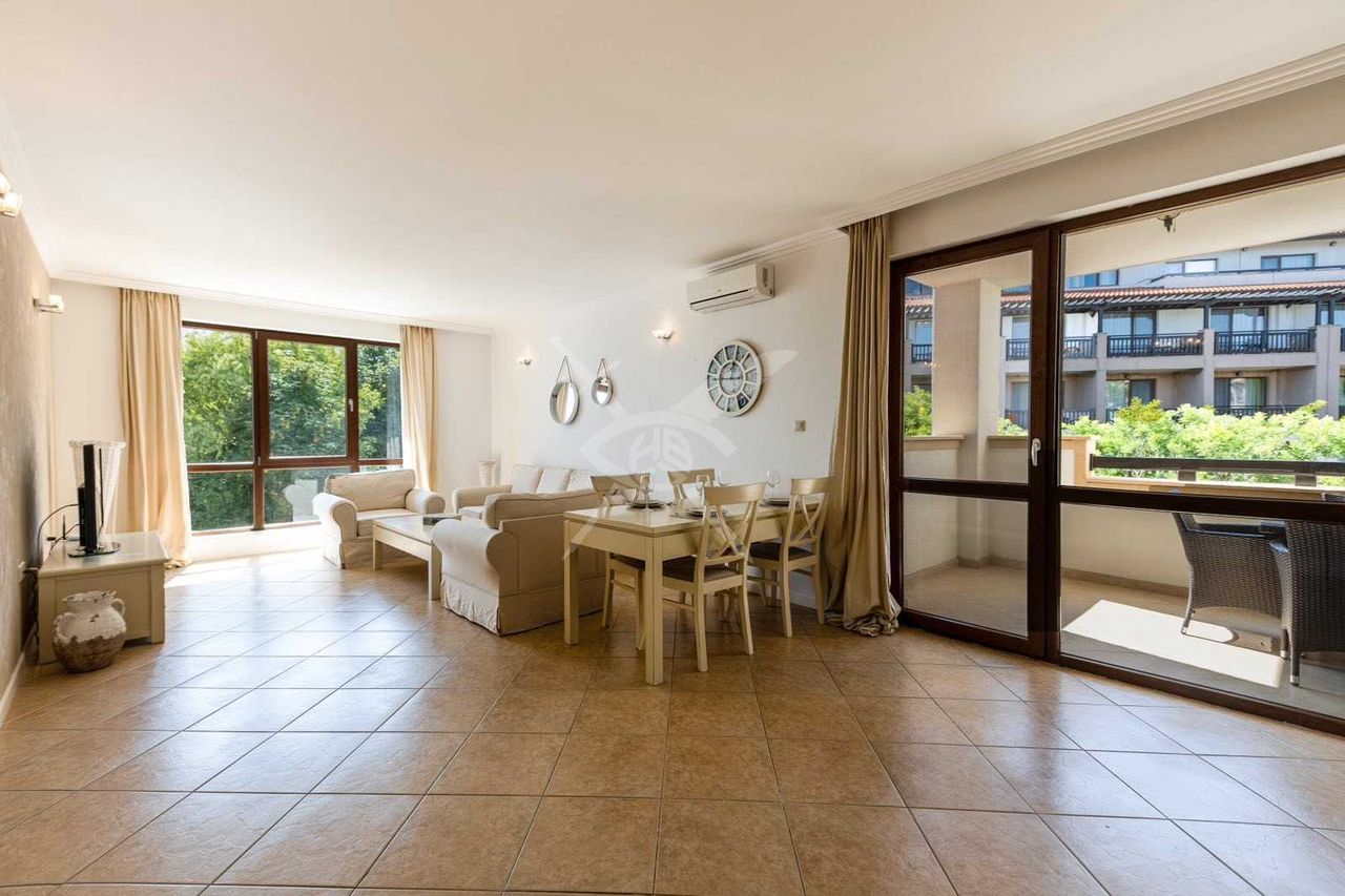 Продава се Тристаен апартамент в с. Лозенец, Област Бургас - 140 кв.м за 2463 €/кв.м - Снимка #4