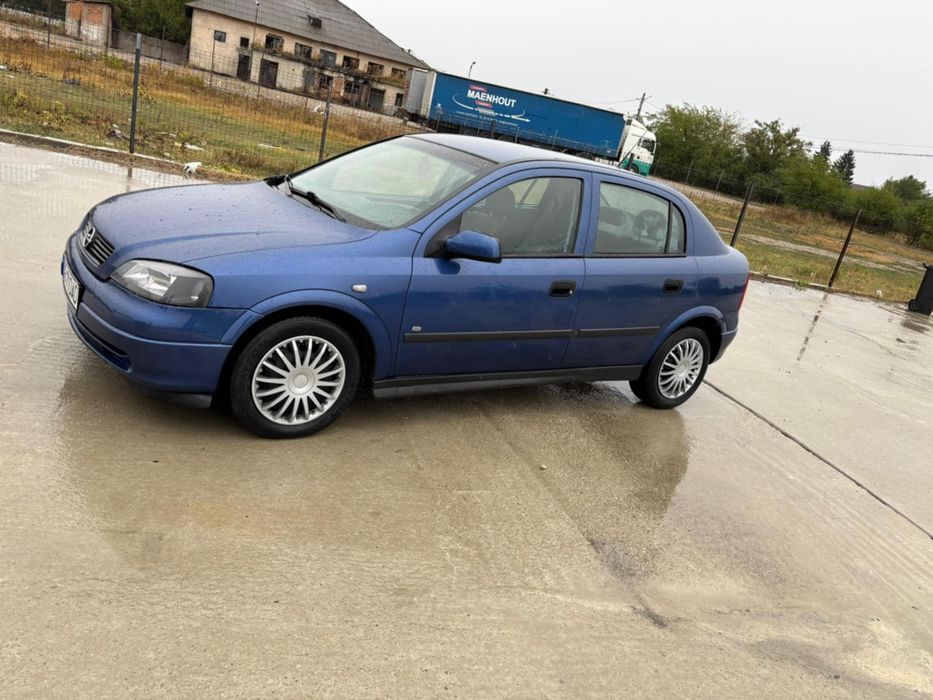 Vând Opel Astra G