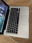 Macbook pro intel core i5,8gb ram,ssd 130gb functional cu incarcator.