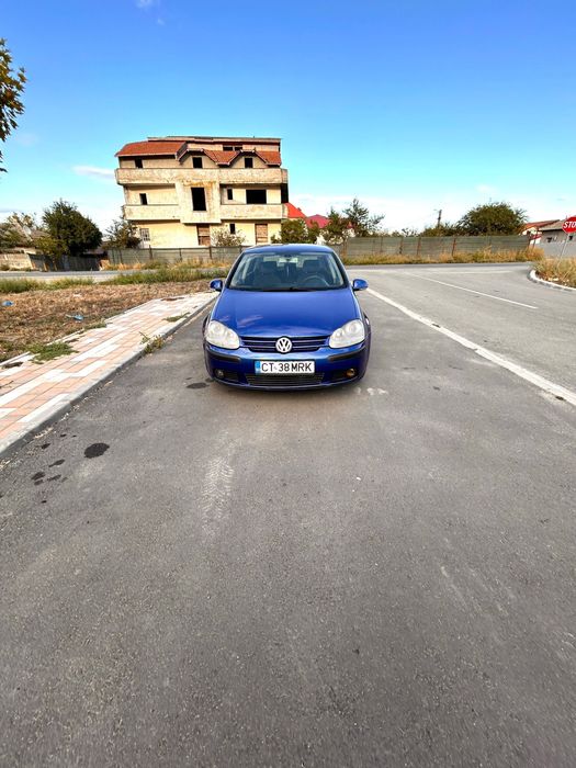Vând Masină Golf