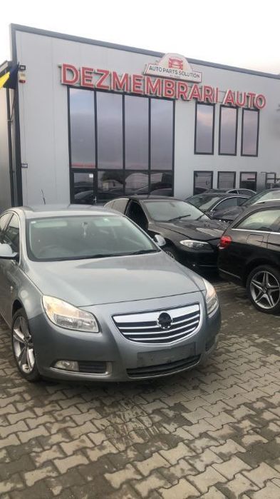 Dezmembram Opel Insignia 1.8 benzina an fabr 2010